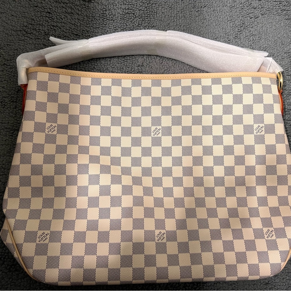 BRAND NEW! Louis Vuitton MM Damien Ebene. discontinued bag. - Picture 3 of 4